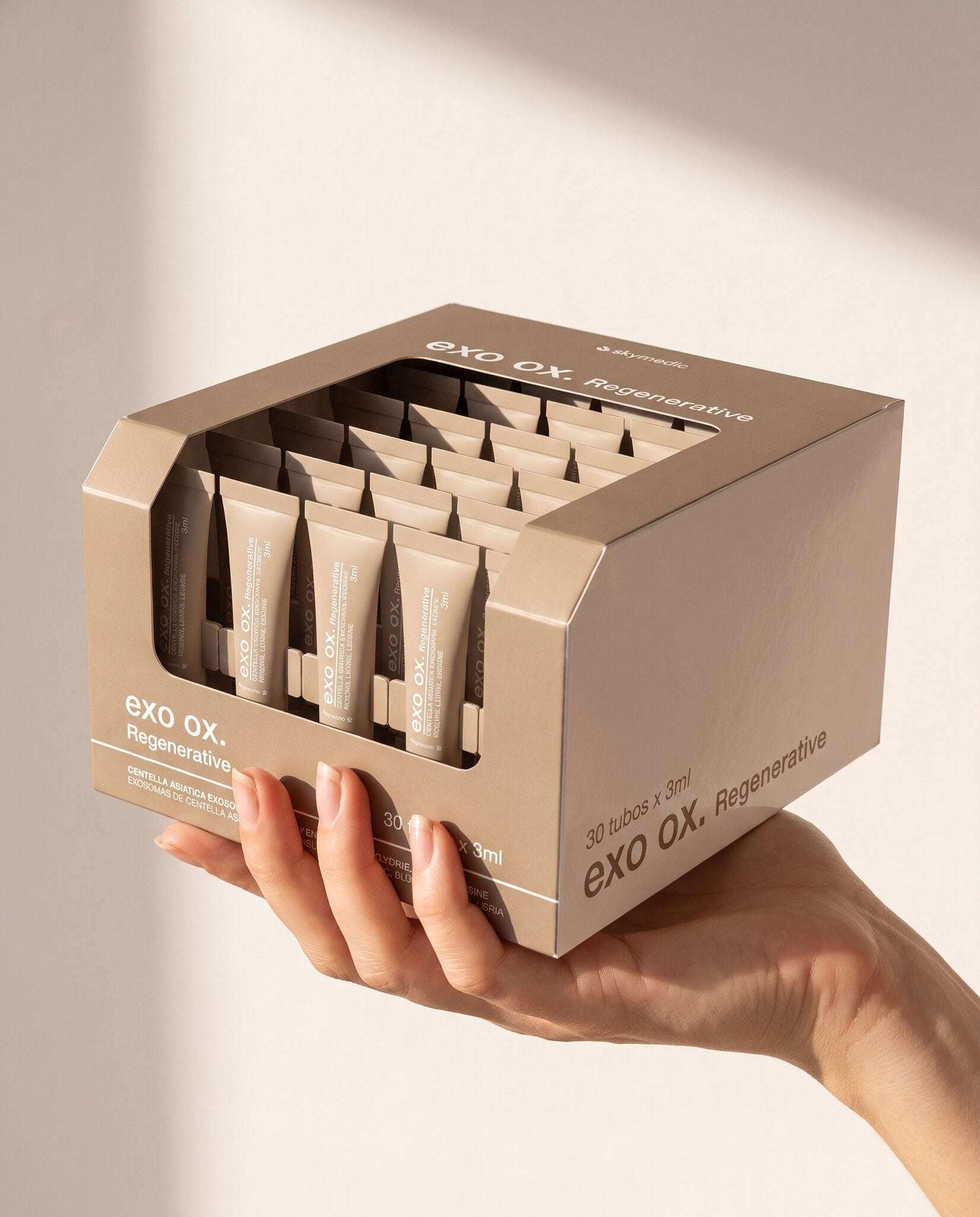EXO OX Regenerative - Home Care Treatment — produto na mão